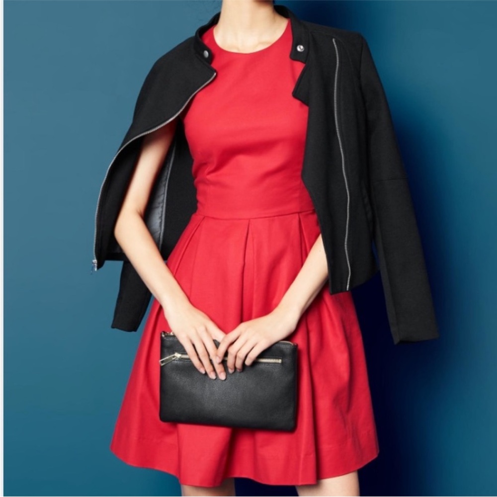 GAP fit flare pleated dress